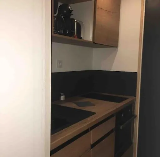 Proche * לוק-סור-מר